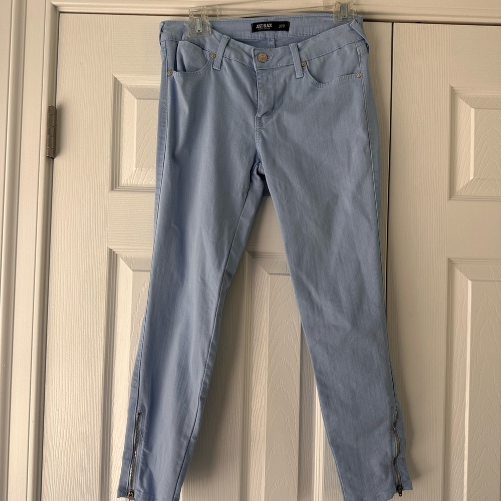 Light Blue Skinny Jeans with Zipper Detail